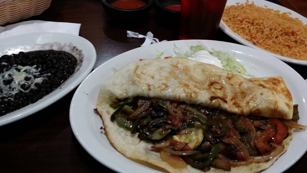 El Nopal | restaurant | 5420 IN-62 #600, Jeffersonville, IN 47130, USA | 8125903550 OR +1 812-590-3550