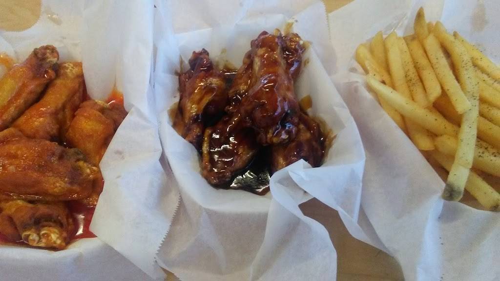 Woodys Wings 2 | restaurant | 313 Havana St, Aurora, CO 80010, USA | 3033666880 OR +1 303-366-6880