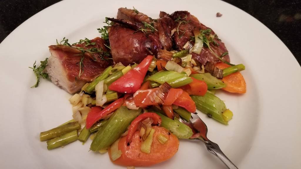 Blood & Sand | restaurant | 1500 St Charles St, St. Louis, MO 63103, USA | 3142417263 OR +1 314-241-7263