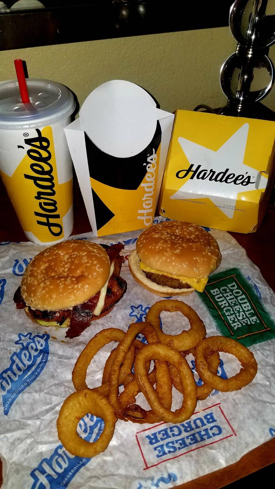 Hardees / Red Burrito | restaurant | 675 Nautica Dr, Jacksonville, FL 32218, USA | 9047512841 OR +1 904-751-2841