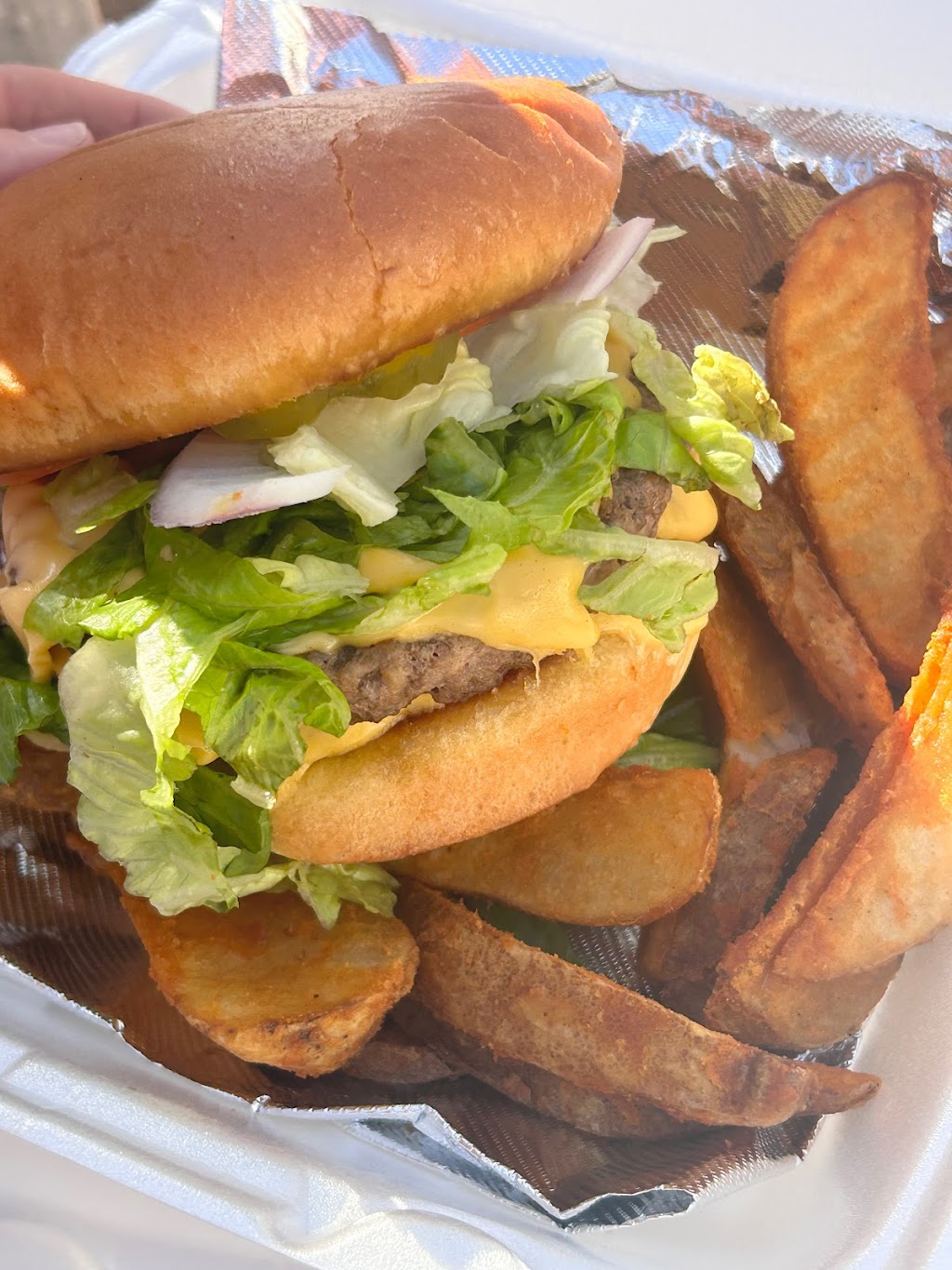 Wylies Place | restaurant | 7500 Lohman Ford Rd, Lago Vista, TX 78645, USA | 5128145388 OR +1 512-814-5388