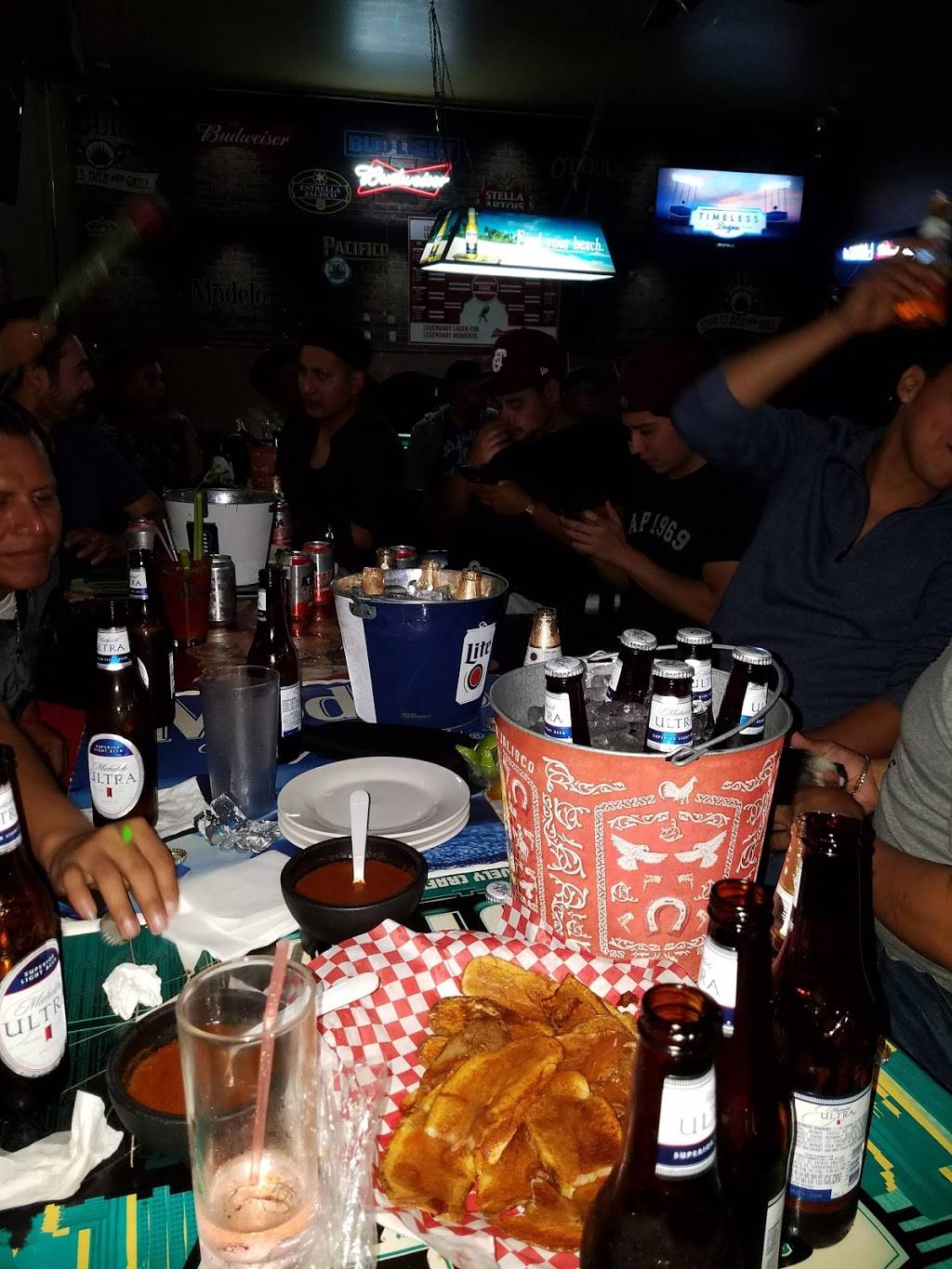 Magueys | restaurant | 5280 E Washington Blvd, Commerce, CA 90040, USA | 3232692442 OR +1 323-269-2442