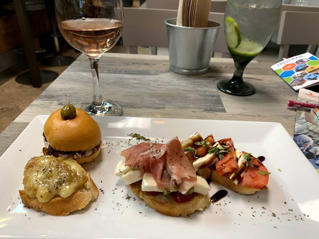 251 Tap Room | restaurant | 9704 Clint Moore Rd Suite A-105, Boca Raton, FL 33496, USA | 5613673892 OR +1 561-367-3892