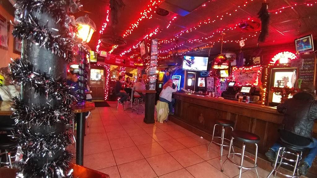 Lamplighter Inn Tavern & Grille | restaurant | 60 N Bothwell St, Palatine, IL 60067, USA | 8479912420 OR +1 847-991-2420