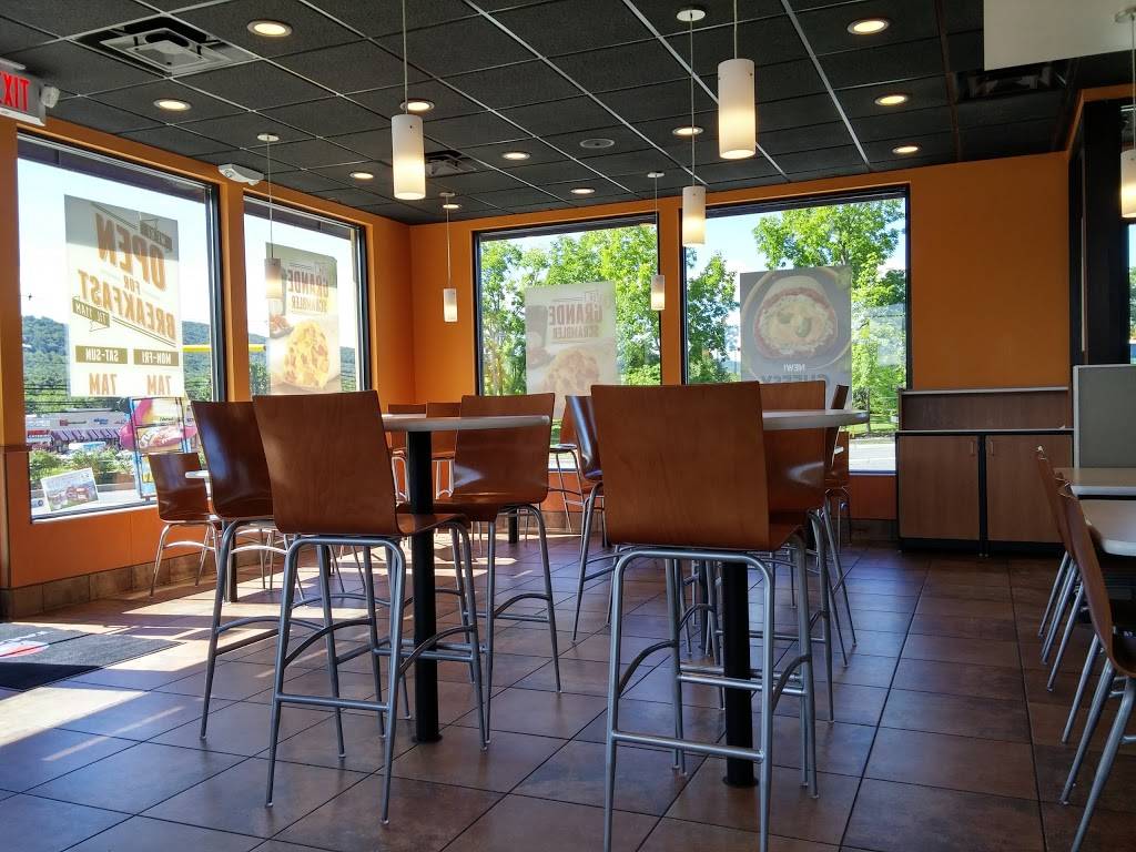 Taco Bell | meal takeaway | 1925 NJ-57, Hackettstown, NJ 07840, USA | 9083664114 OR +1 908-366-4114