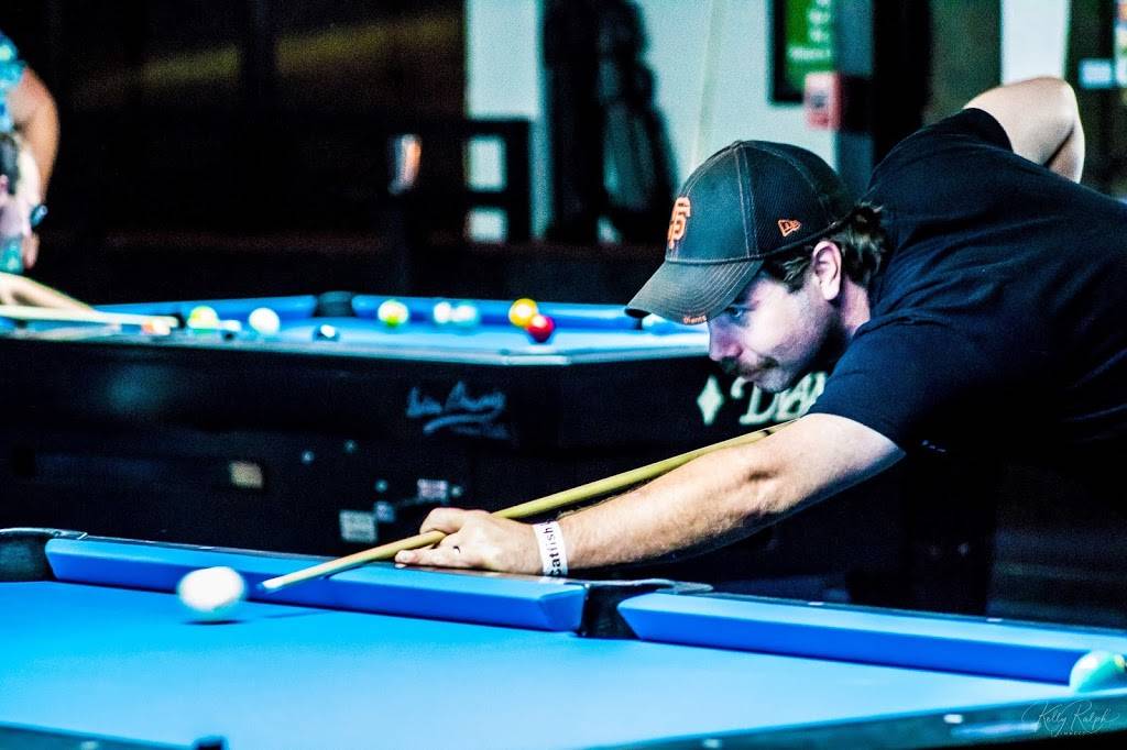 Legends Billiard Room | restaurant | 6540 SW Fallbrook Pl, Beaverton, OR 97008, USA | 5032275384 OR +1 503-227-5384