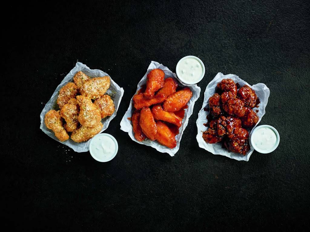 Wing Street | restaurant | 1461 N High St, Hillsboro, OH 45133, USA | 9373935718 OR +1 937-393-5718