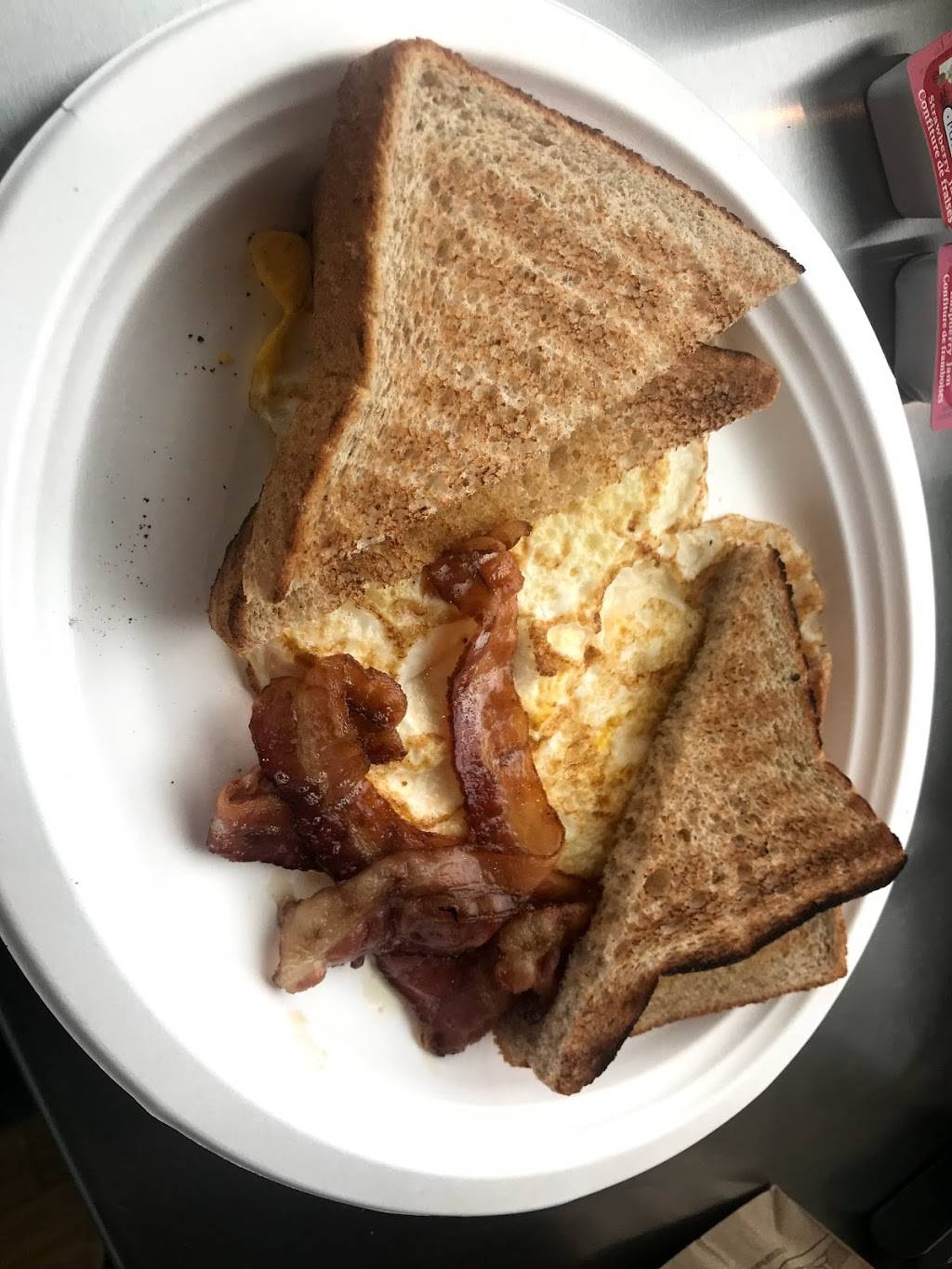 A&W Canada | restaurant | 1454 Merivale Rd, Nepean, ON K2E 5P1, Canada | 6132866044 OR +1 613-286-6044