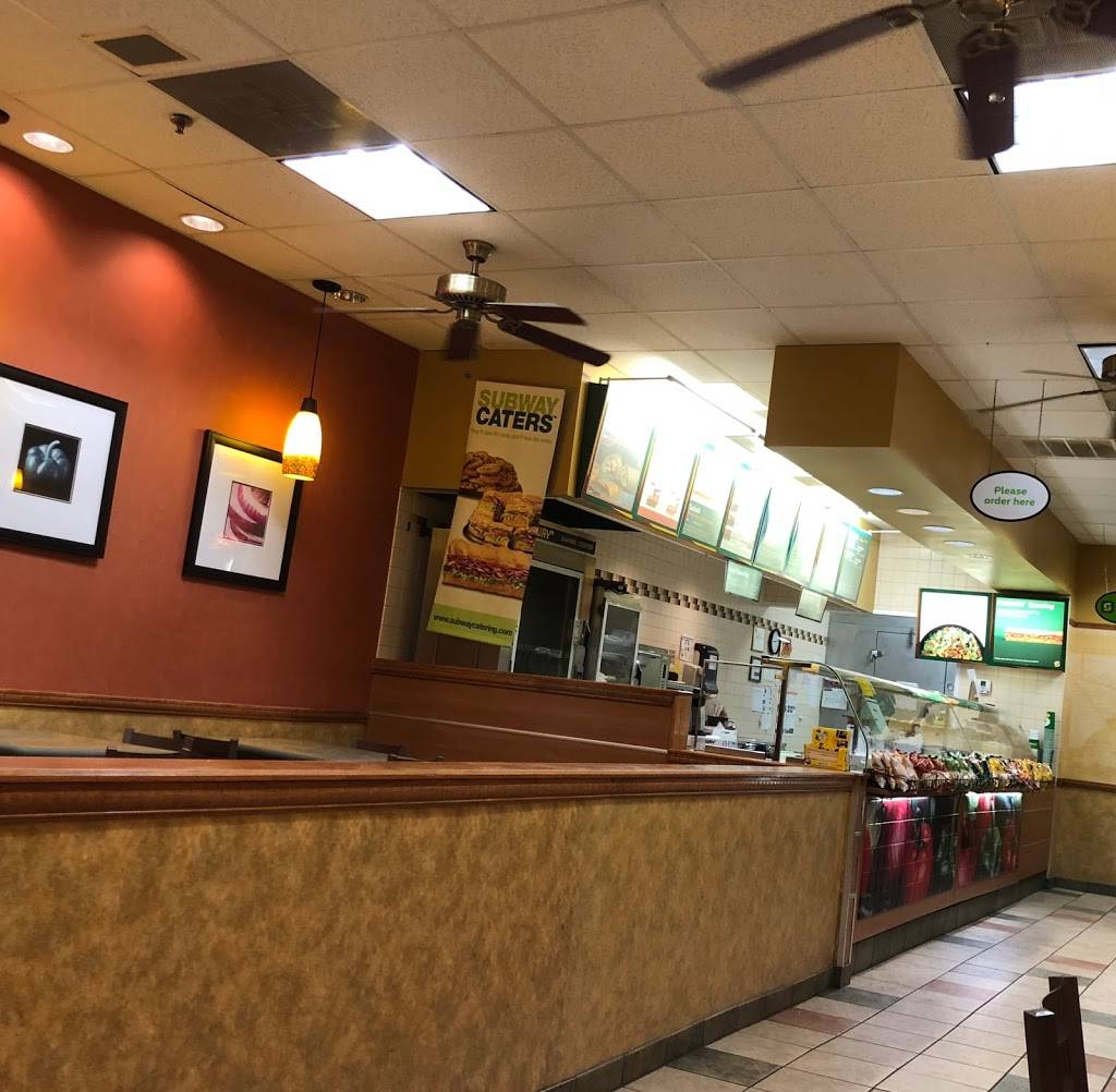 Subway | restaurant | 4051 Lyndon B Johnson Fwy #180, Farmers Branch, TX 75244, USA | 9724068300 OR +1 972-406-8300