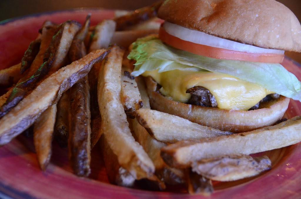 Game On! Bar & Grill | restaurant | 115 N 2nd St, Peotone, IL 60468, USA | 7082583322 OR +1 708-258-3322