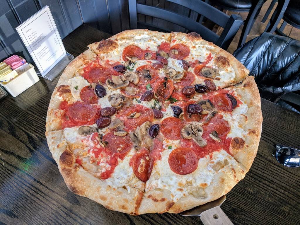 828 Family Pizzeria | restaurant | 1854 Hendersonville Rd D, Asheville, NC 28803, USA | 8282770004 OR +1 828-277-0004