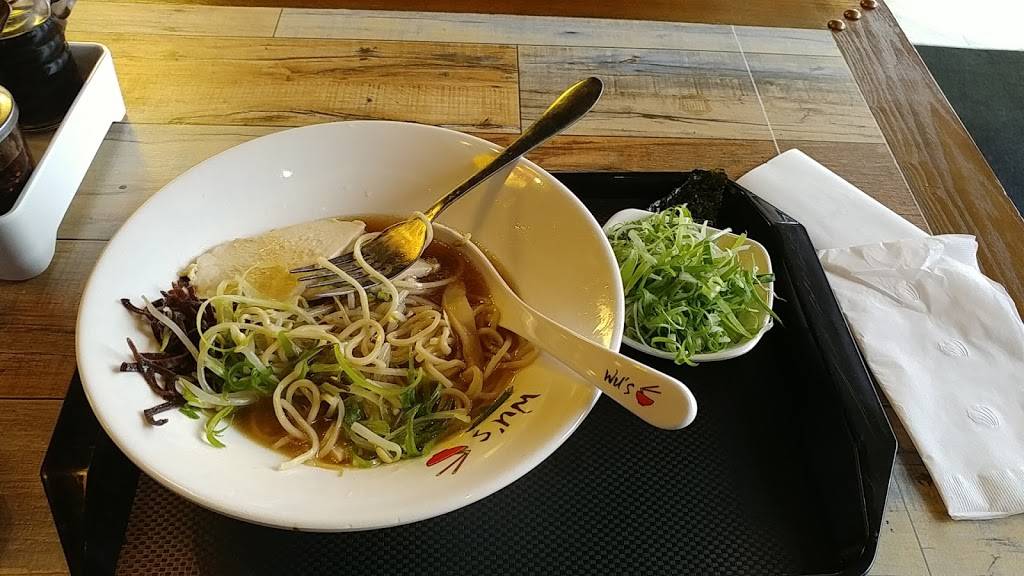 Wus Ramen | restaurant | 4811 95th St, Oak Lawn, IL 60453, USA | 7086343544 OR +1 708-634-3544