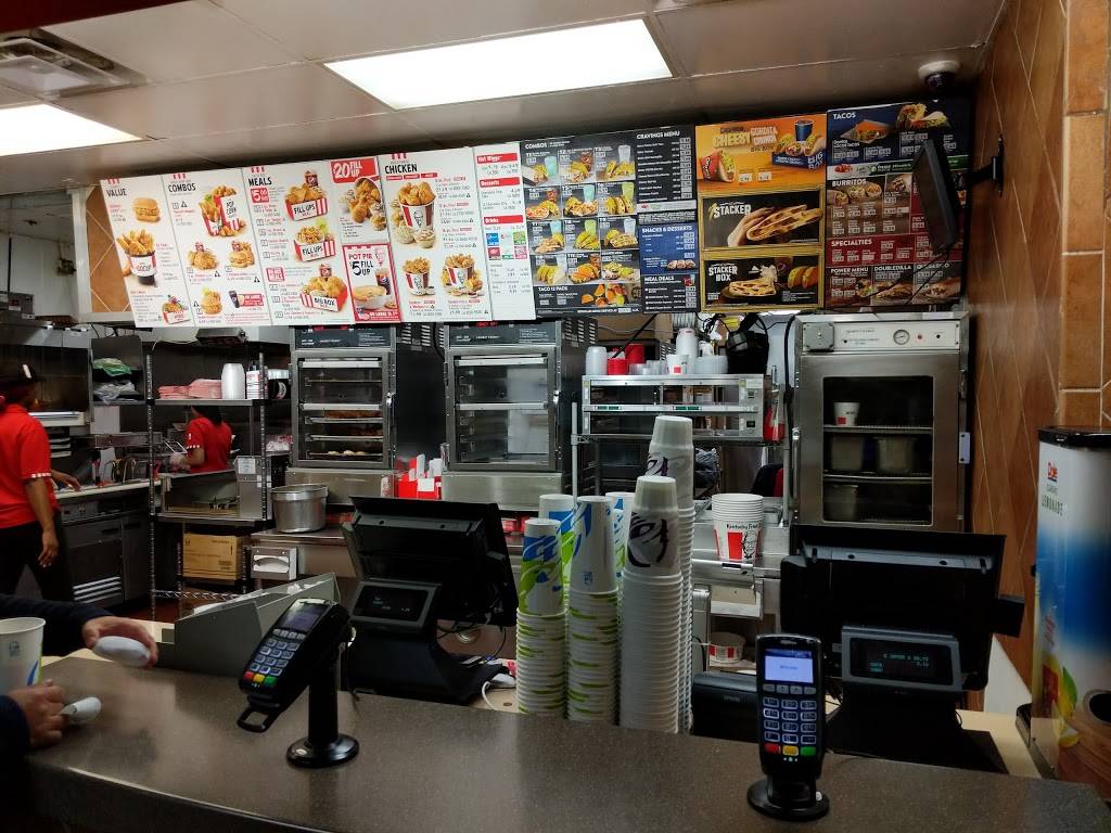 Taco Bell | meal takeaway | 2026 Coney Island Ave, Brooklyn, NY 11223, USA | 7183750234 OR +1 718-375-0234