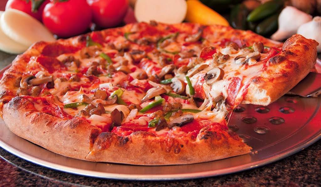 Gateway Pizza N Subs | restaurant | 1220 V St, Merced, CA 95341, USA | 2097237273 OR +1 209-723-7273