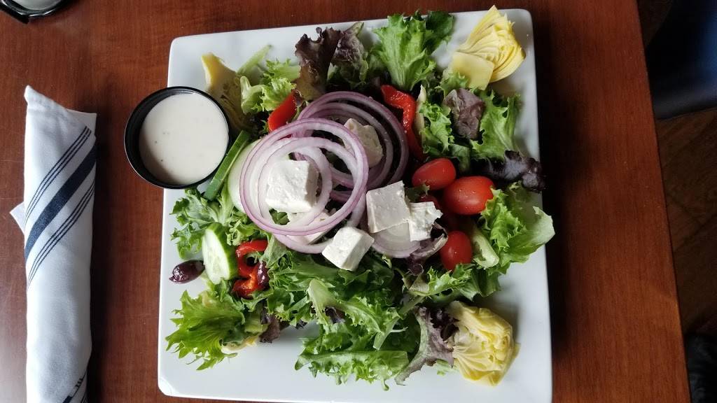 Seaport Grille | restaurant | 6 Rowe Square, Gloucester, MA 01930, USA | 9782829799 OR +1 978-282-9799