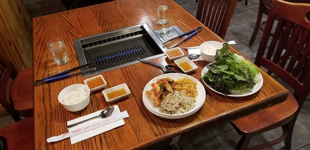 J Brians Pub & Grille | restaurant | 615 S Union St, Lawrence, MA 01843, USA | 9786879321 OR +1 978-687-9321