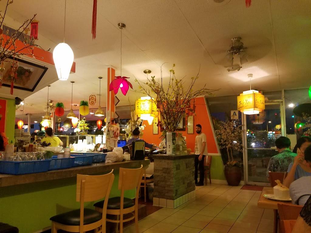 Pho Truc Xanh | restaurant | 503 W Mission Ave, Escondido, CA 92025, USA | 7604898201 OR +1 760-489-8201