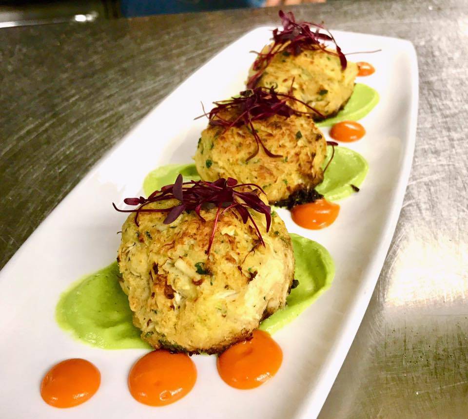 DeVine Wine & Grill | restaurant | 15 Alafaya Woods Blvd #117, Oviedo, FL 32765, USA | 4073595016 OR +1 407-359-5016