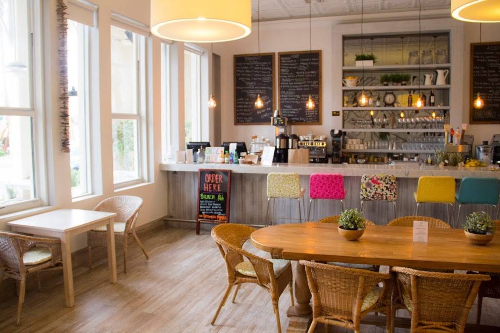 Lilikoi Organic Living | restaurant | 500 South Pointe Dr #180, Miami Beach, FL 33139, USA | 3057638692 OR +1 305-763-8692