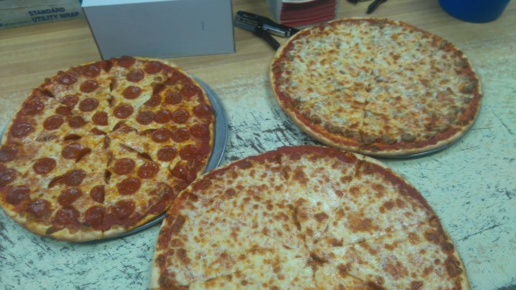 J.B. Albertos Pizza | meal delivery | 1326 W Morse Ave, Chicago, IL 60626, USA | 7739731700 OR +1 773-973-1700