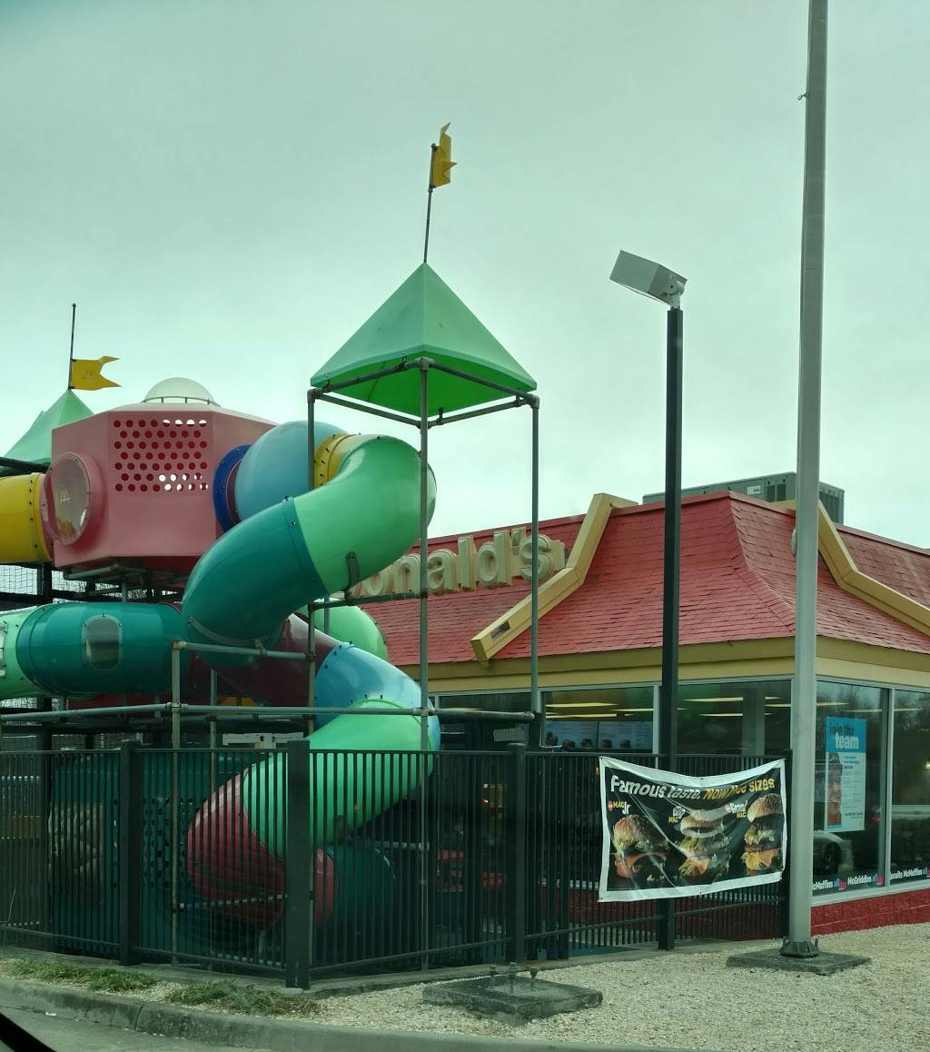 McDonalds | cafe | 4188 Richmond Rd, Warsaw, VA 22572, USA | 8043339689 OR +1 804-333-9689