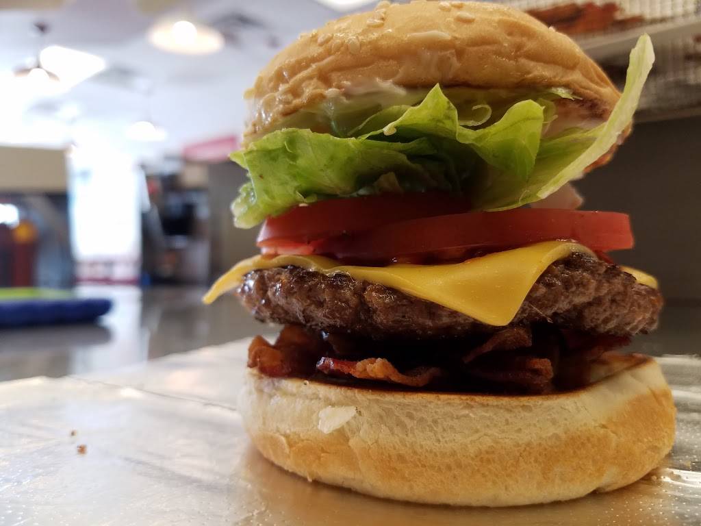 Five Guys | meal takeaway | 47 Rehoboth Ave, Rehoboth Beach, DE 19971, USA | 3027275470 OR +1 302-727-5470