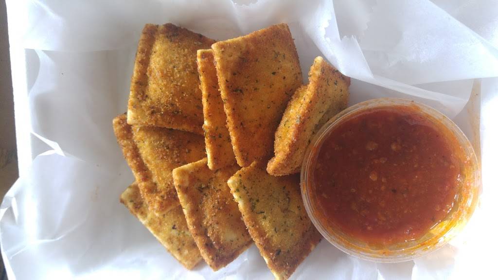 Imos Pizza | meal delivery | 4479 Forest Park Ave, St. Louis, MO 63108, USA | 3145354667 OR +1 314-535-4667