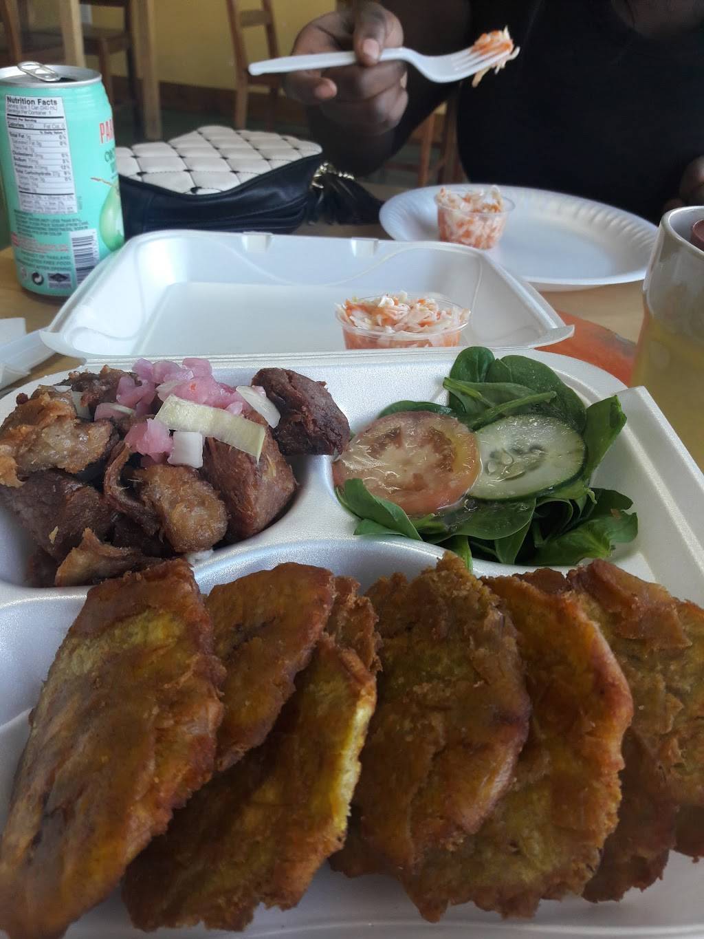 Mangoes Caribbean Bistro | restaurant | 11030 SW 184th St, Miami, FL 33157, USA | 3052329250 OR +1 305-232-9250