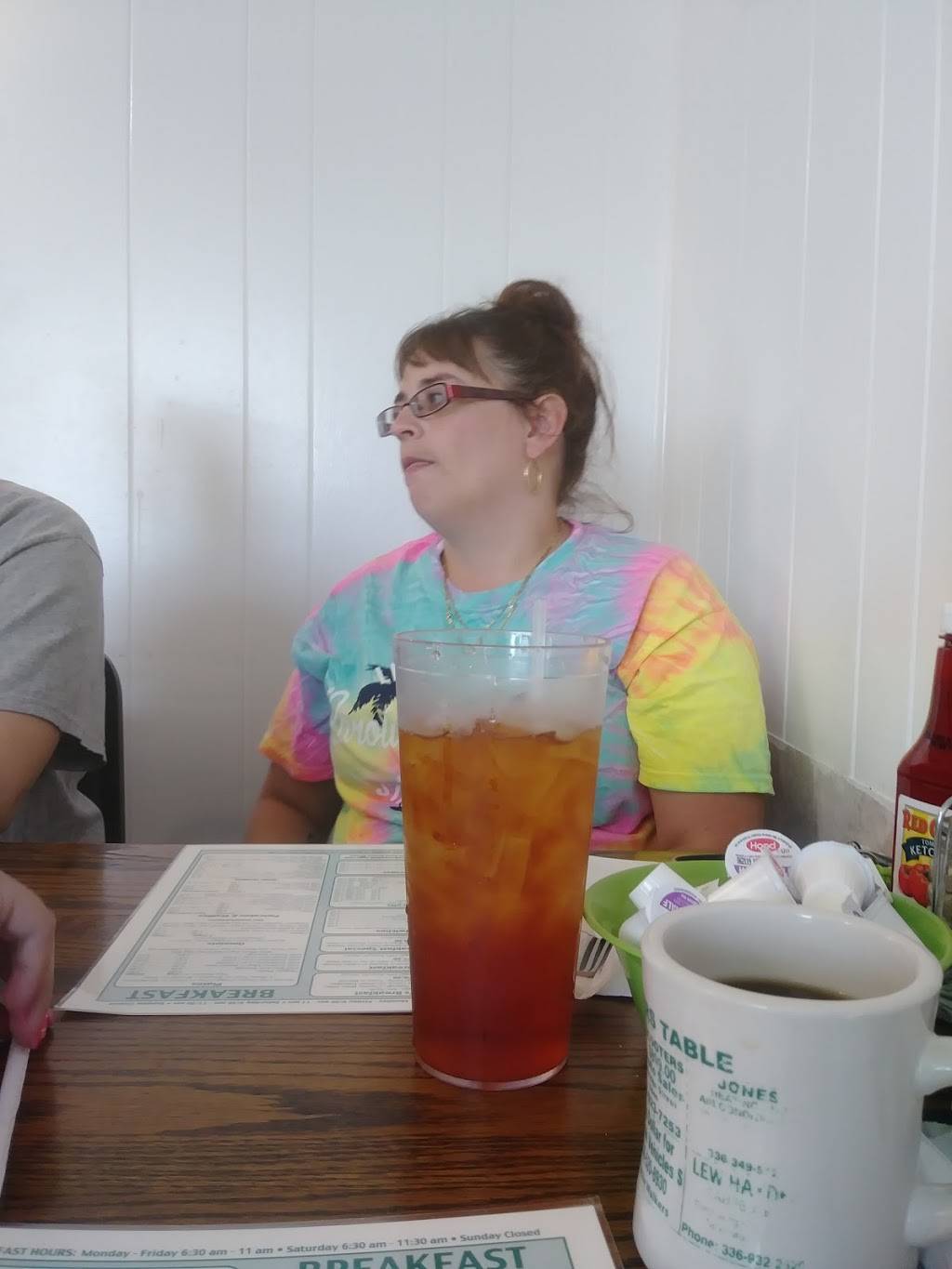 Farmers Table | restaurant | 2001 S Scales St, Reidsville, NC 27320, USA | 3363423003 OR +1 336-342-3003