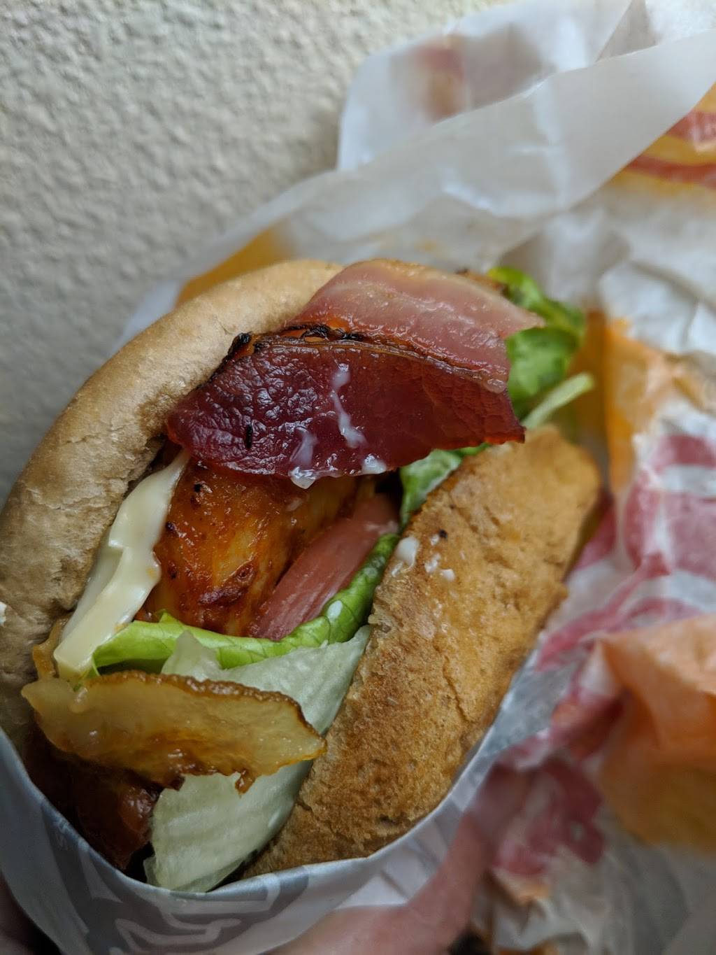 Carls Jr. / Green Burrito | restaurant | 9360 Kearny Mesa Rd, San Diego, CA 92126, USA | 8586890538 OR +1 858-689-0538