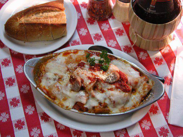 Di Ciccos Italian Restaurant | restaurant | 3360 CA-59, Merced, CA 95348, USA | 2093841801 OR +1 209-384-1801