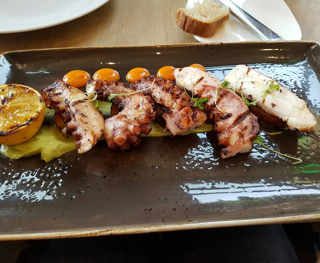 Cetrella | restaurant | 400 Main St, Los Altos, CA 94022, USA | 6509480400 OR +1 650-948-0400