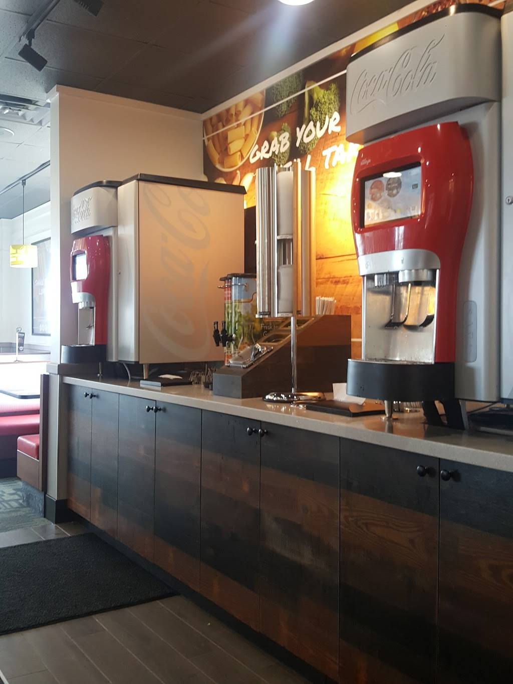 Fazolis | restaurant | 3041 S National Rd, Columbus, IN 47201, USA | 8123723353 OR +1 812-372-3353