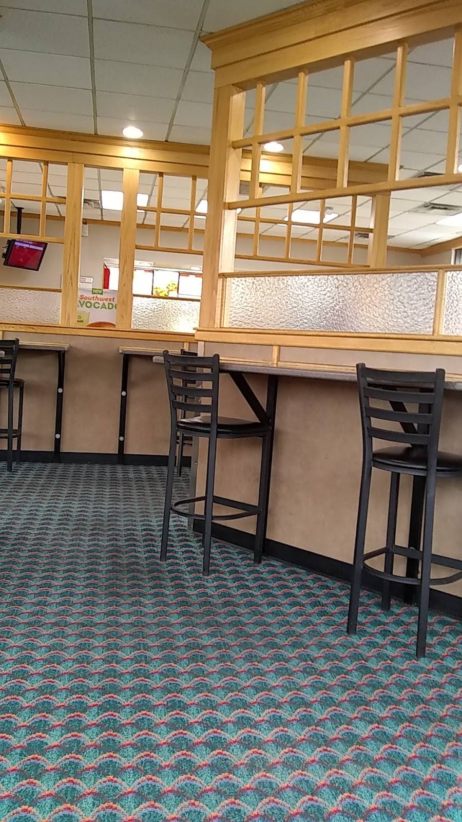 Wendys | restaurant | 5906 W Bell Rd, Glendale, AZ 85308, USA | 6024395242 OR +1 602-439-5242