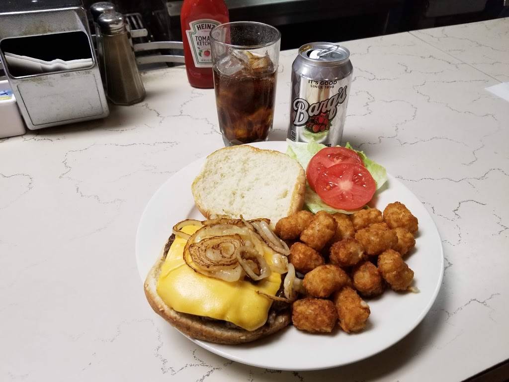 West Main Luncheonette | restaurant | 13 W Main St, Bergenfield, NJ 07621, USA | 2013879849 OR +1 201-387-9849