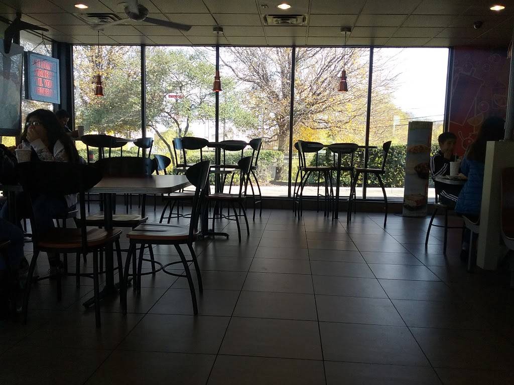 Jack in the Box | restaurant | 6133 E Ben White Blvd, Austin, TX 78741, USA | 5123890490 OR +1 512-389-0490