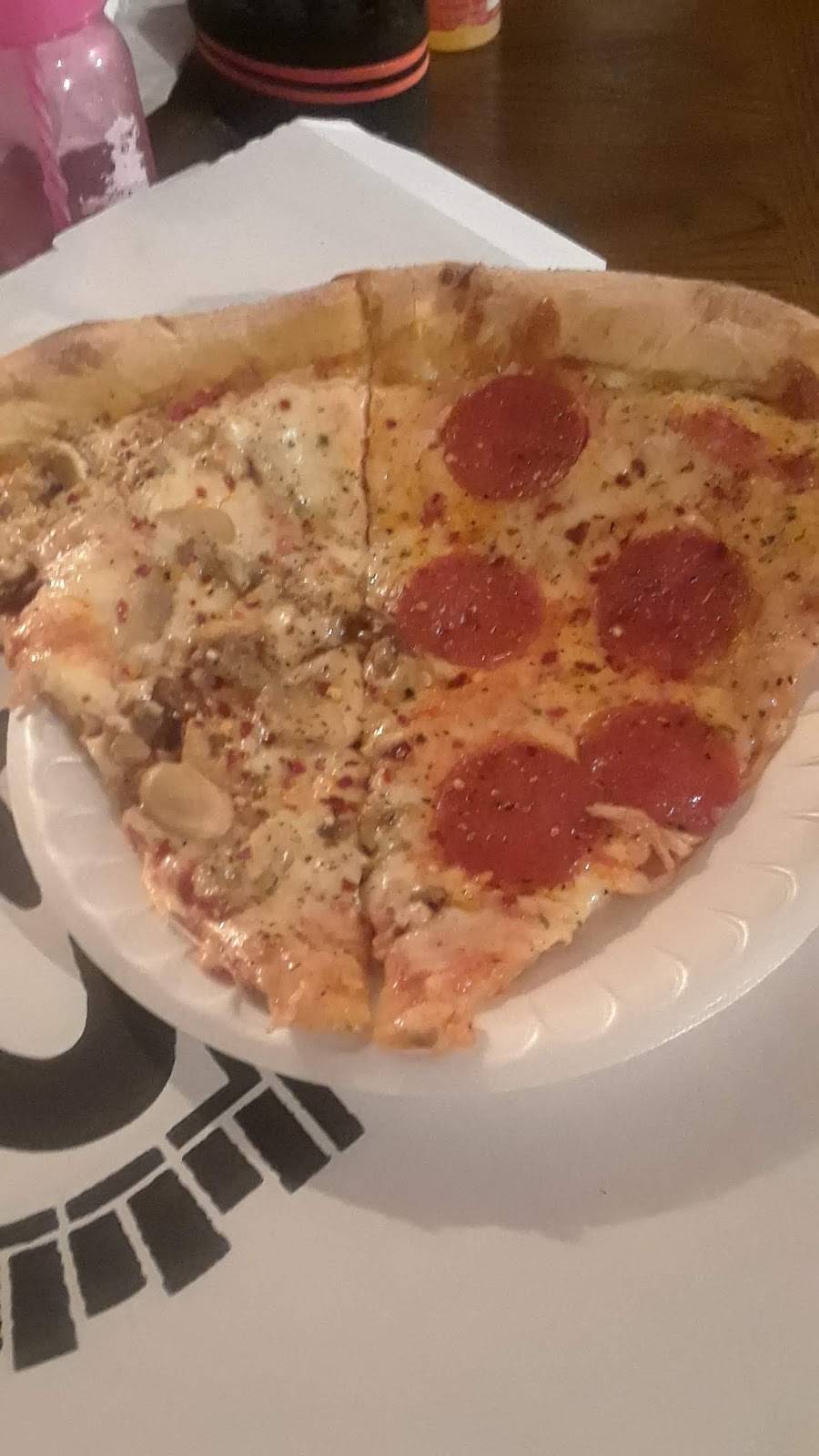 Sal & Pauls Pizzeria | restaurant | 1686 Pitkin Ave, Brooklyn, NY 11212, USA | 7189220550 OR +1 718-922-0550