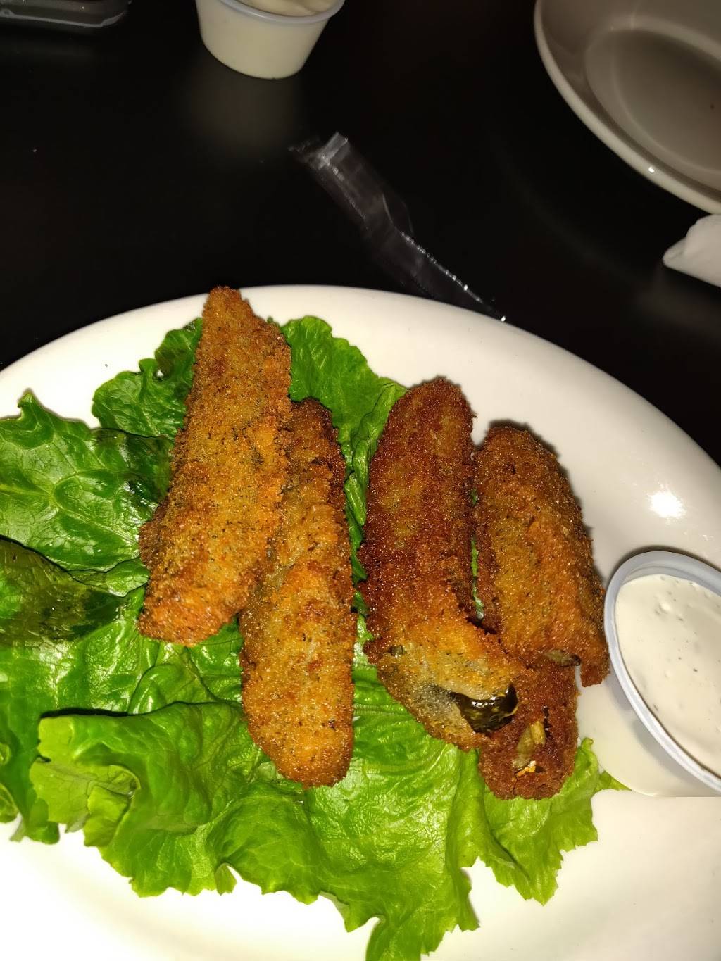 Reds Ale House | restaurant | 36 Drew Howard Rd, Crossville, TN 38558, USA | 9314567337 OR +1 931-456-7337