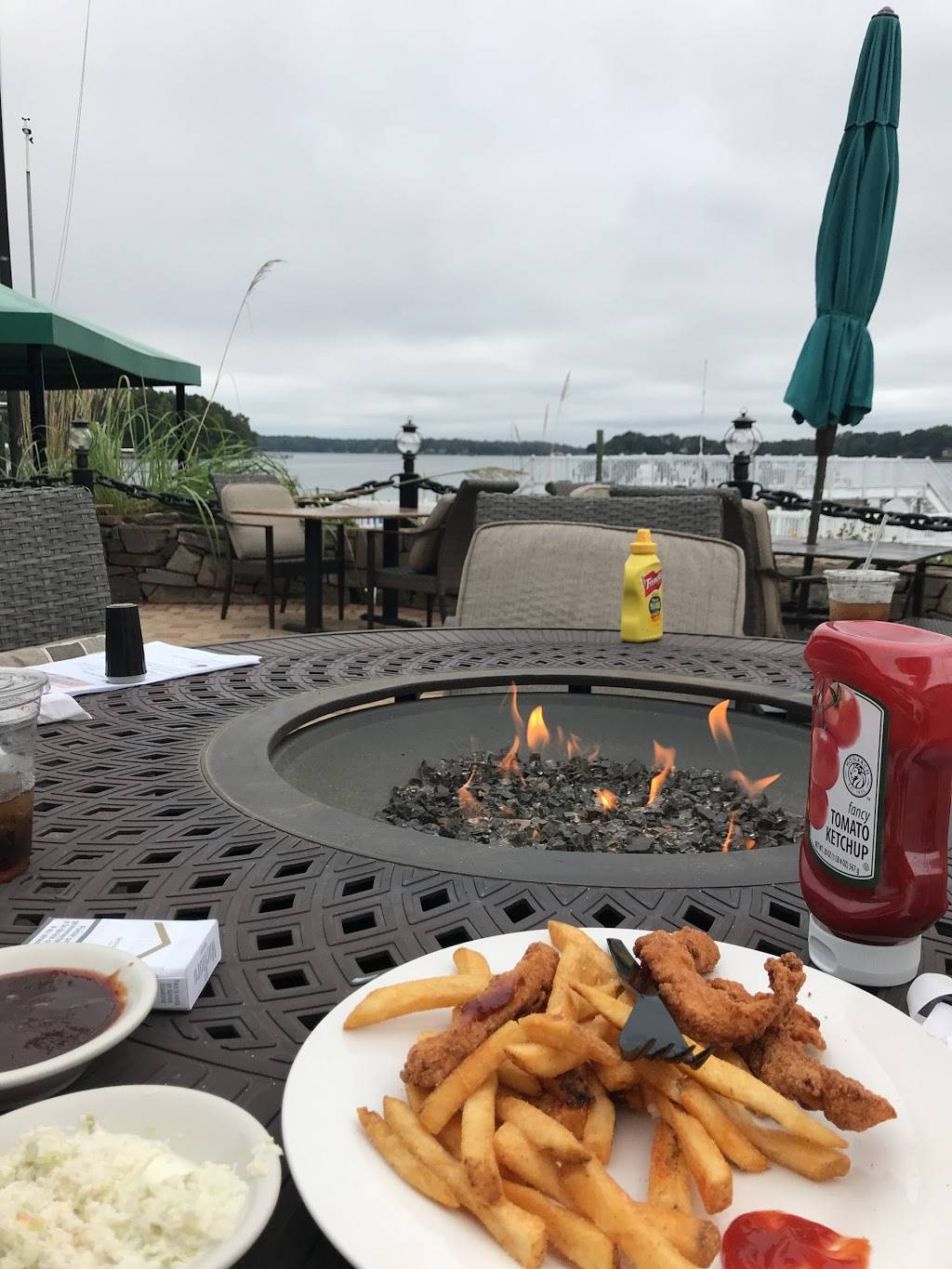 Jacks Lakeside Grill | restaurant | 1459 River Hwy, Mooresville, NC 28117, USA | 7046632628 OR +1 704-663-2628