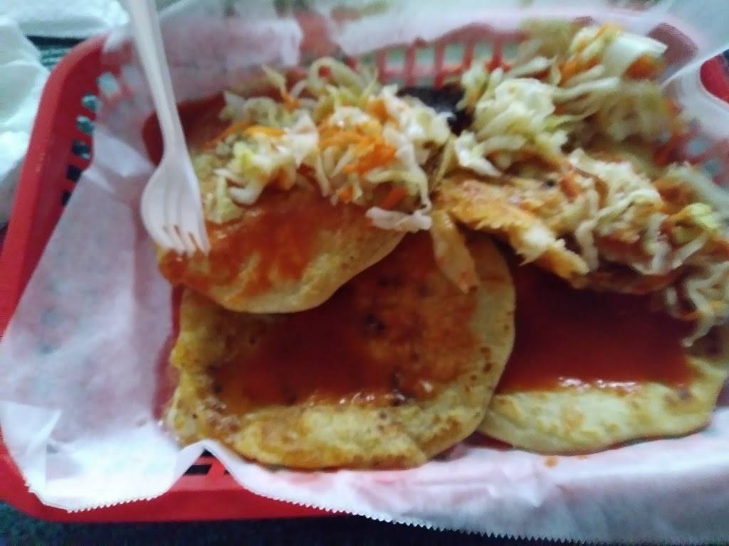 Pupuseria Emanuel | restaurant | 5822 Telephone Rd, Houston, TX 77087, USA | 7136449383 OR +1 713-644-9383