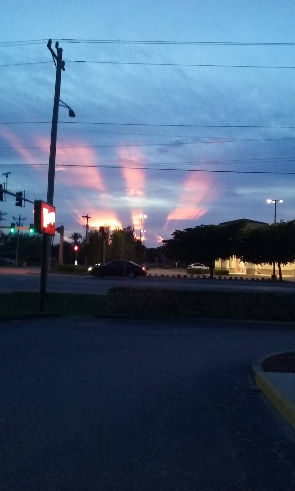 Wendys | restaurant | 1601 Del Prado Blvd S, Cape Coral, FL 33990, USA | 2397727477 OR +1 239-772-7477