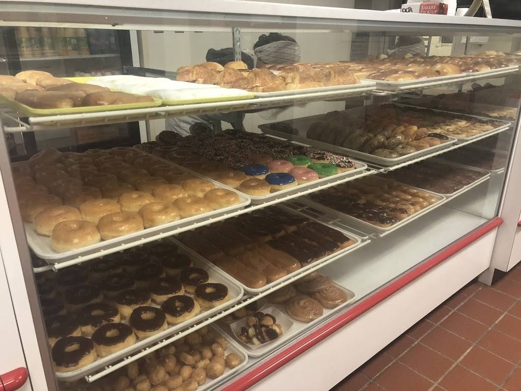 Donut Palace | bakery | 1911, 601 E Main St, Davis, OK 73030, USA | 5803692219 OR +1 580-369-2219