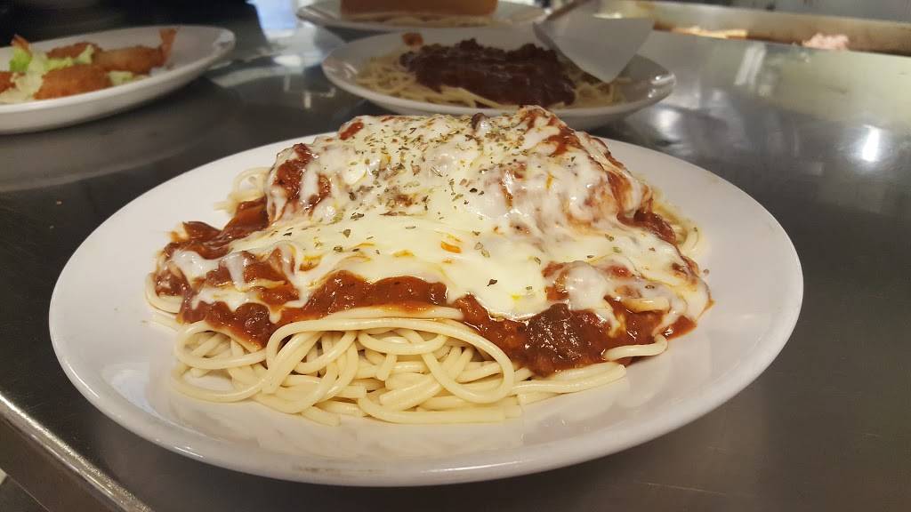 Oasis Restaurant | restaurant | 656 US-131, Three Rivers, MI 49093, USA | 2692734000 OR +1 269-273-4000