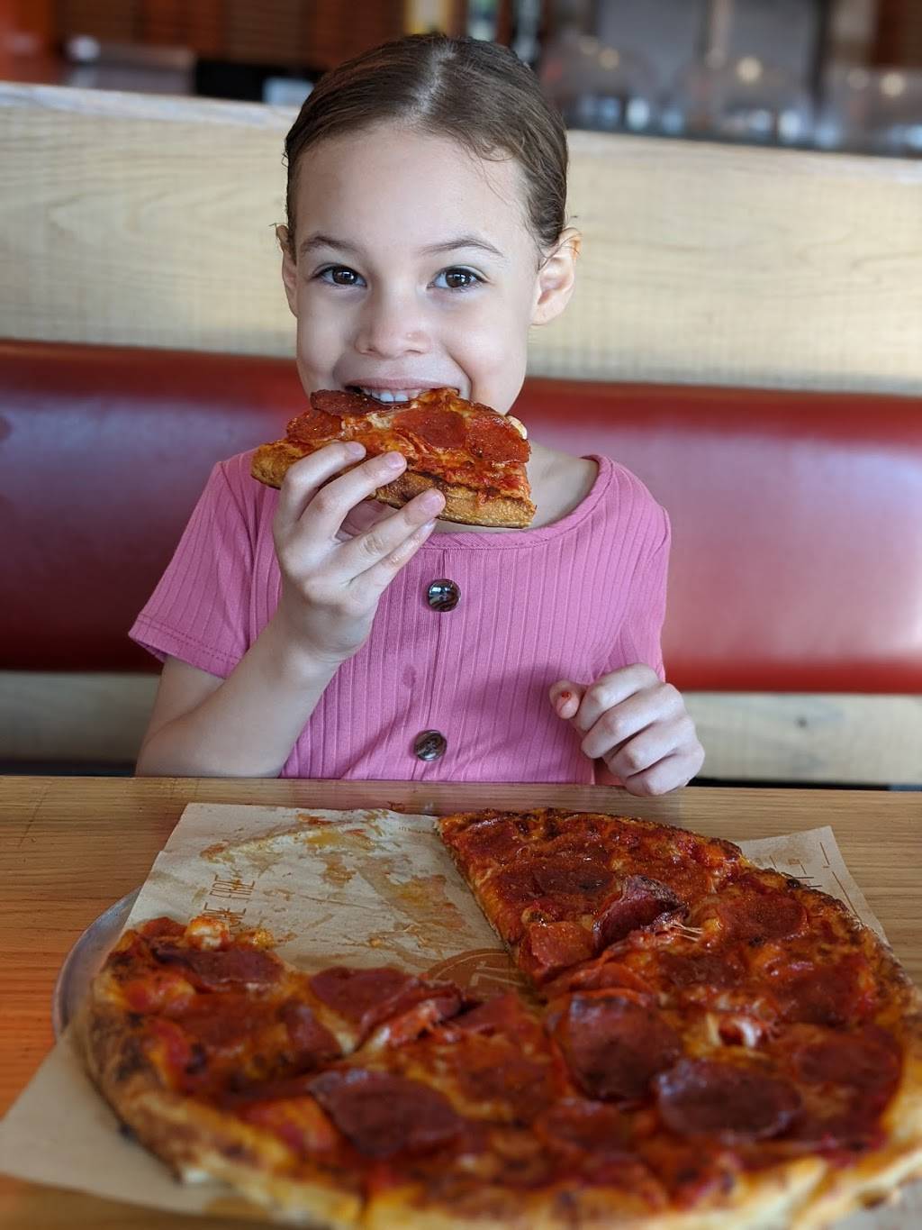 Blaze Pizza | restaurant | 10877 E, Foothill Blvd Ste. 110, Rancho Cucamonga, CA 91729, USA | 9094361023 OR +1 909-436-1023