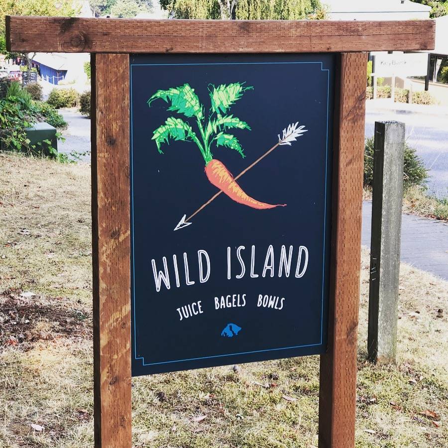 Wild Island Restaurant | restaurant | 18 Urner St, Eastsound, WA 98245, USA | 3602983404 OR +1 360-298-3404