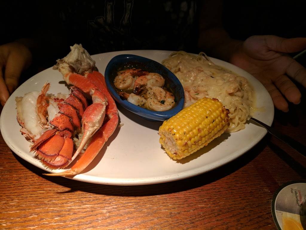 Red Lobster | restaurant | 1050 Holcomb Bridge Rd, Roswell, GA 30076, USA | 7709988573 OR +1 770-998-8573