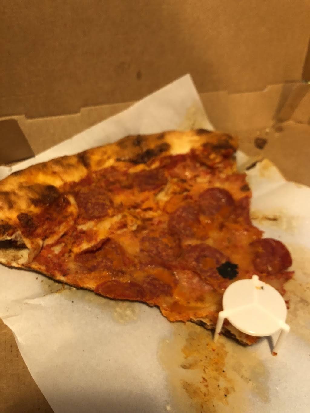 Flames Pizza & Grill | restaurant | 52 Main St, New Paltz, NY 12561, USA | 8452551999 OR +1 845-255-1999