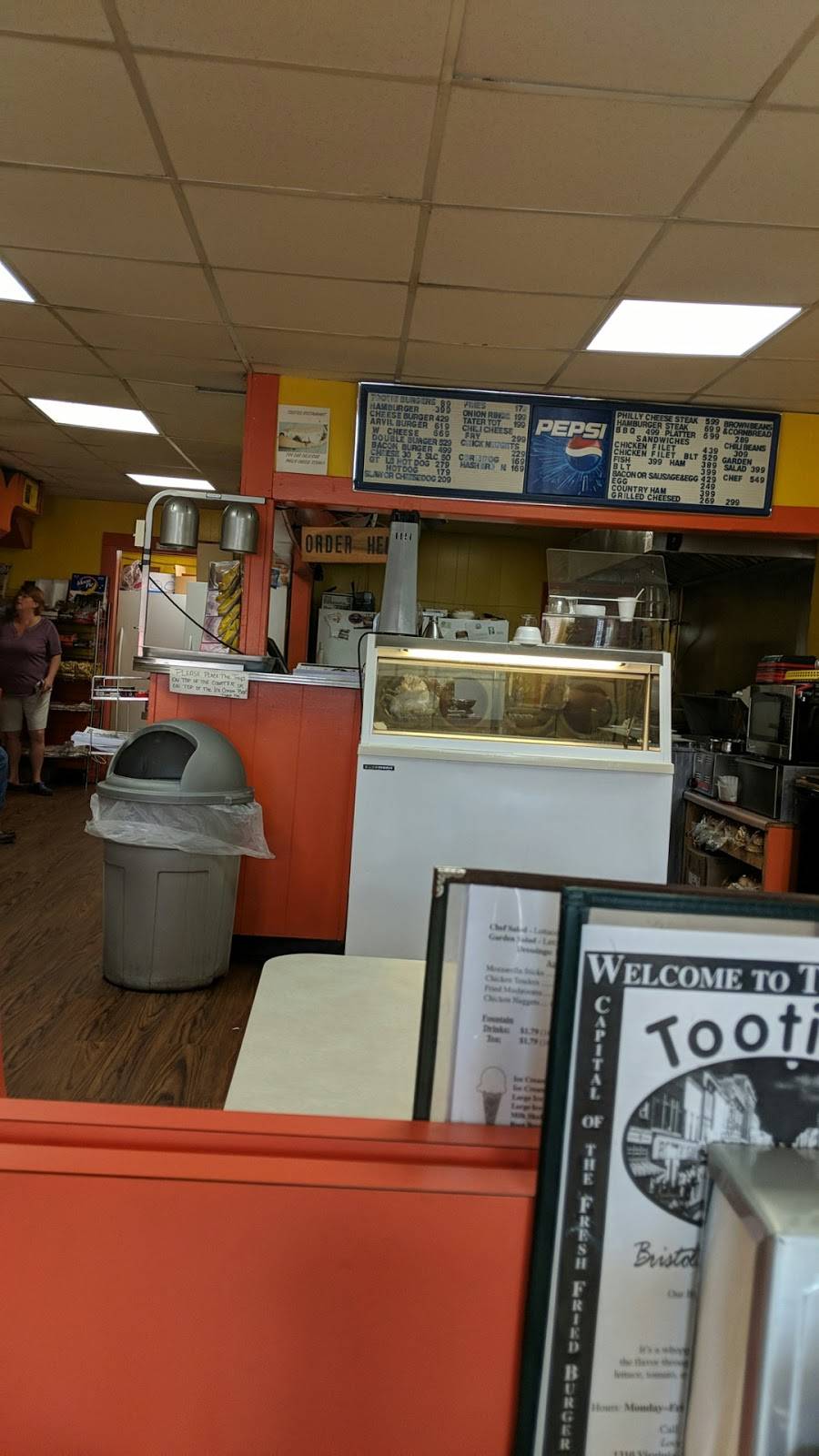 Tooties Restaurant | restaurant | 1310 Virginia Ave, Bristol, TN 37620, USA | 4237646215 OR +1 423-764-6215