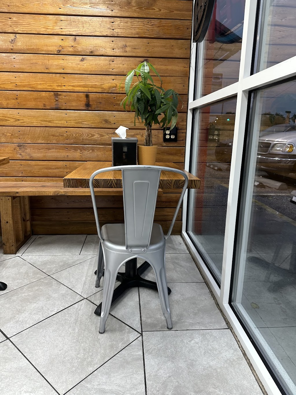 Tacos El Fluffy | restaurant | 707 N Pace Blvd, Pensacola, FL 32505, USA | 8505427107 OR +1 850-542-7107