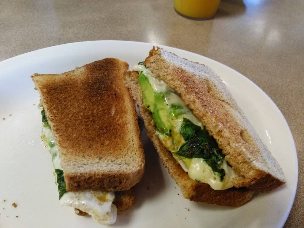 Methuen Family Restaurant | restaurant | 246 Broadway, Methuen, MA 01844, USA | 9786837050 OR +1 978-683-7050